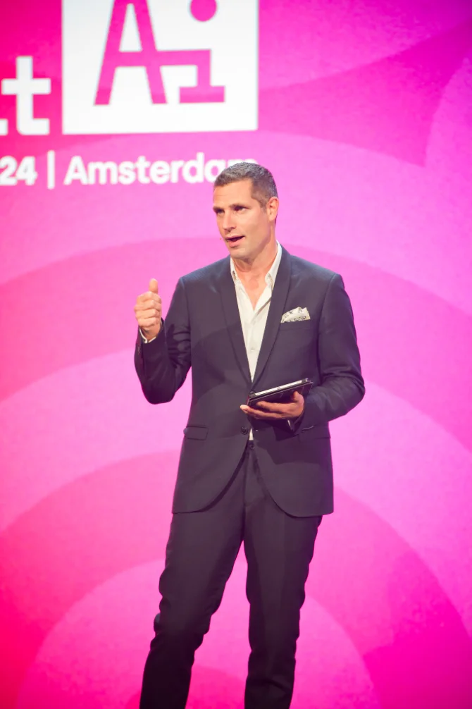 A speaker holding a room